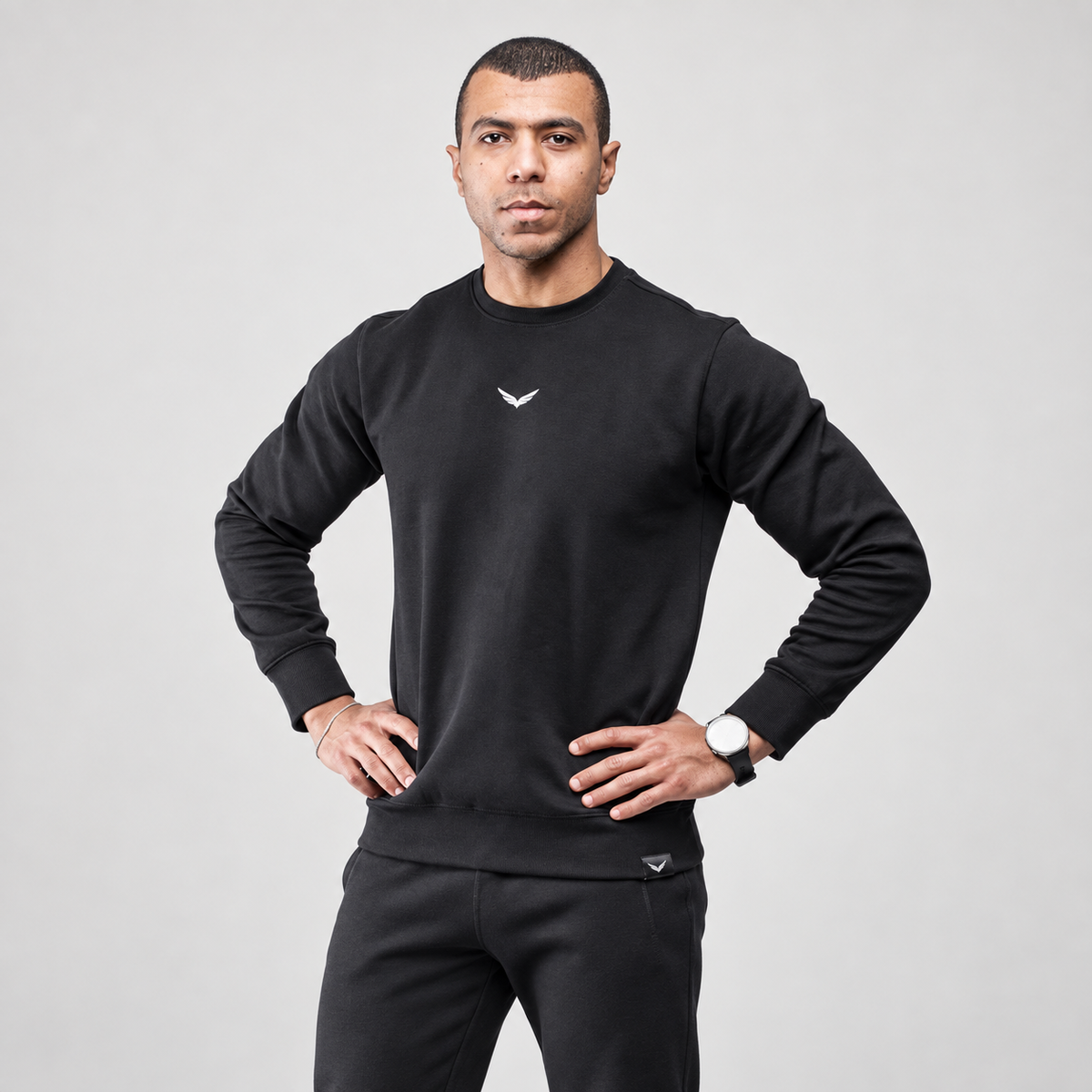 Comfy-Fit Round SweatShirt | Color: Black