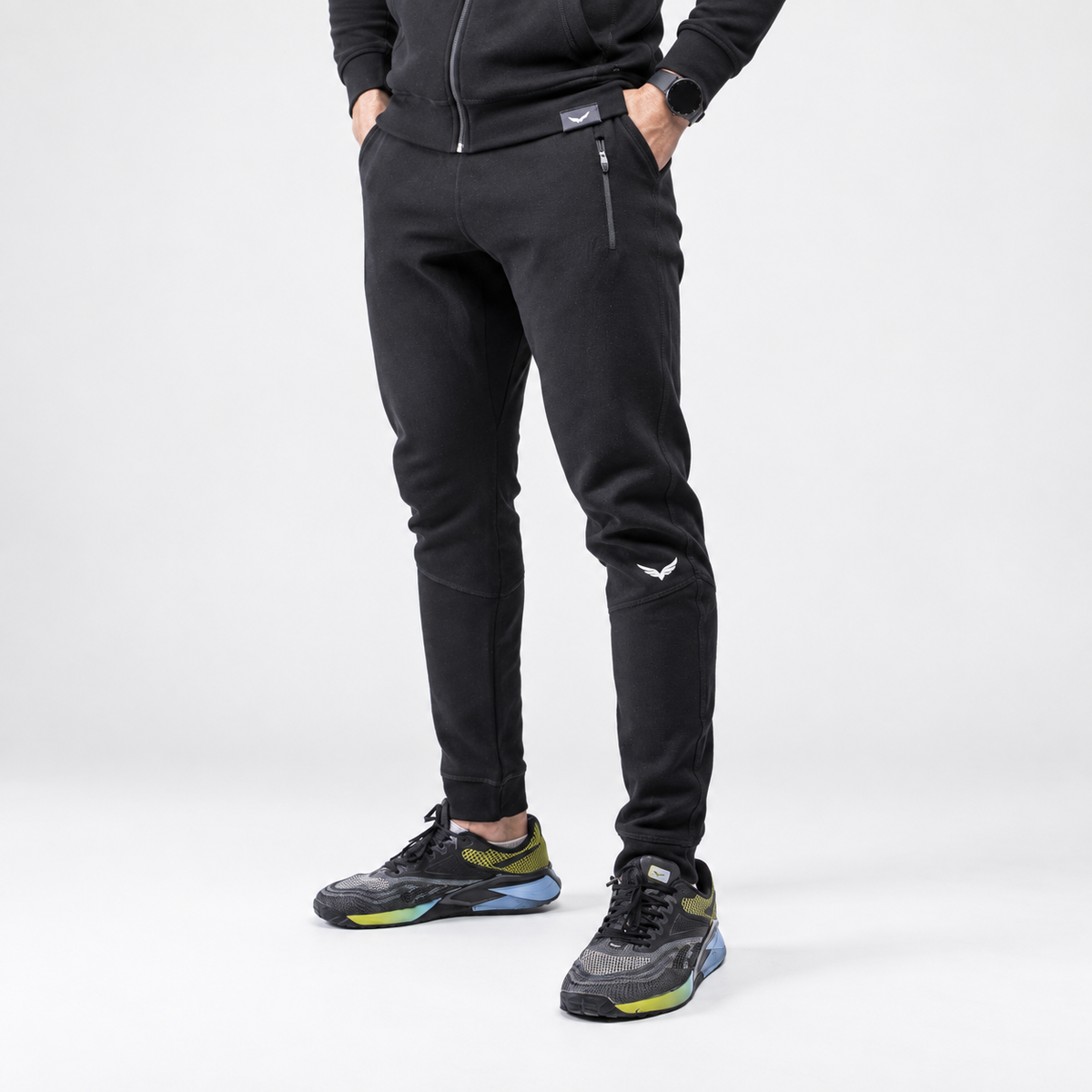 Comfy-Fit Sweatpants | Color: Black